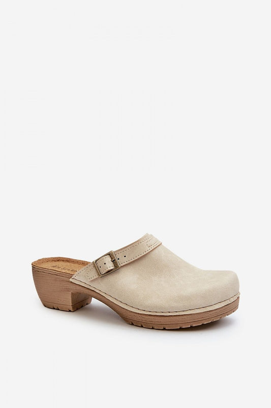 Clacquettes model 198430 Step in style