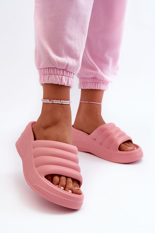 Clacquettes model 198442 Step in style