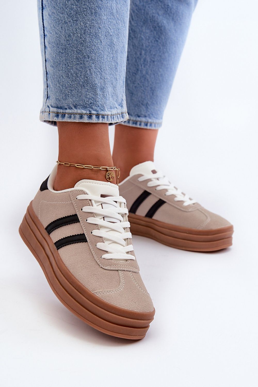 Sports shoes model 198512 Step in style
