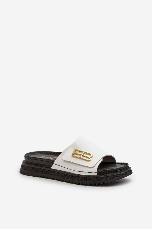 Slides model 198619 Step in style