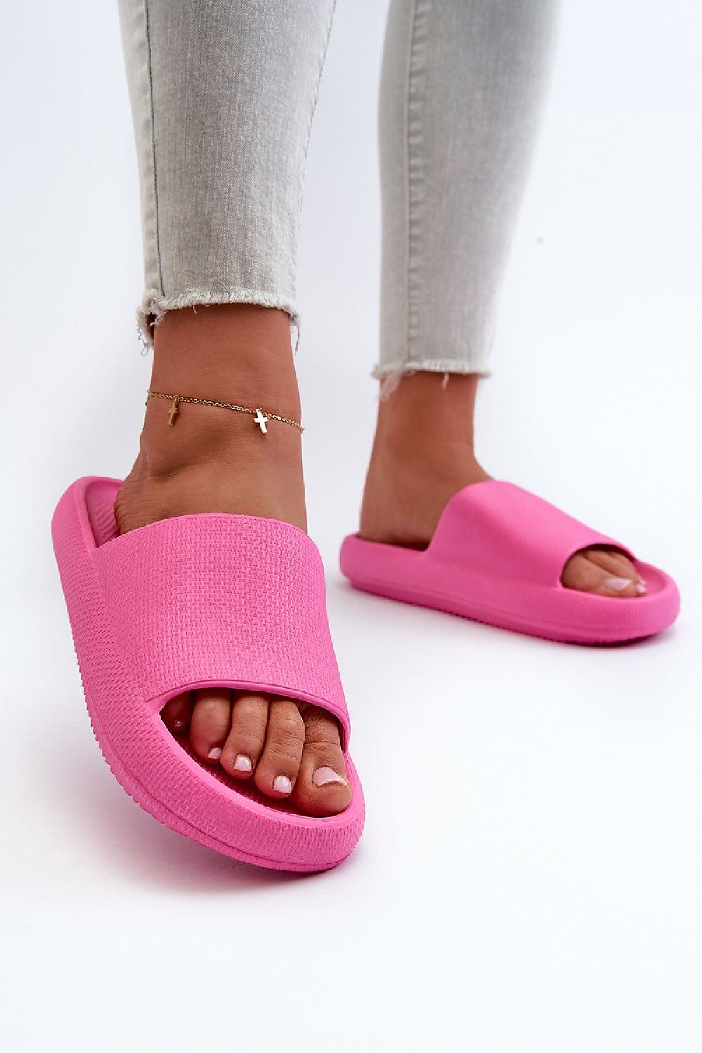 Clacquettes model 198704 Step in style