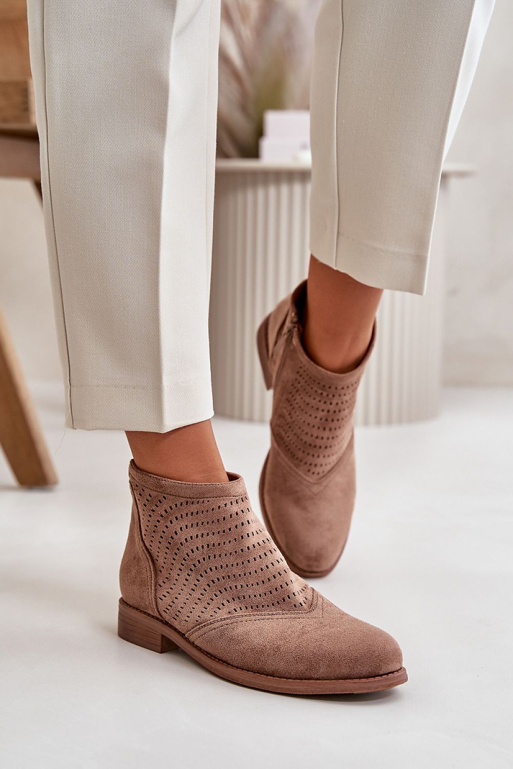 Bottes model 199420 Step in style