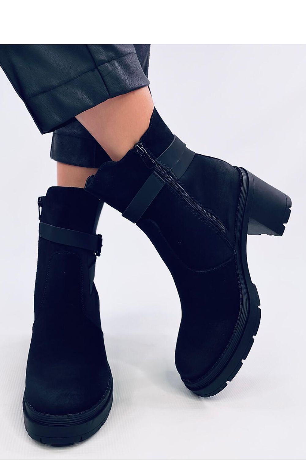 Heeled boots model 200645 Inello
