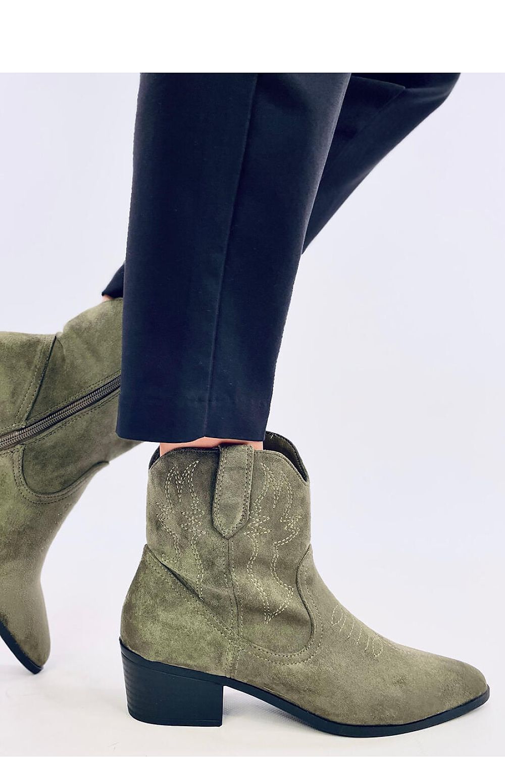 Heeled boots model 200707 Inello