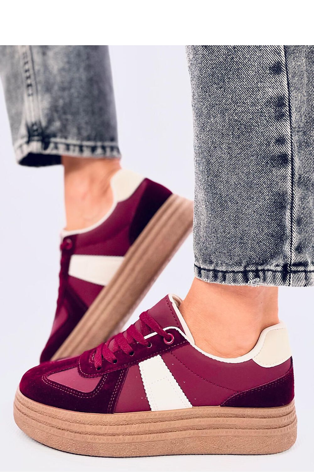 Sports shoes model 200725 Inello