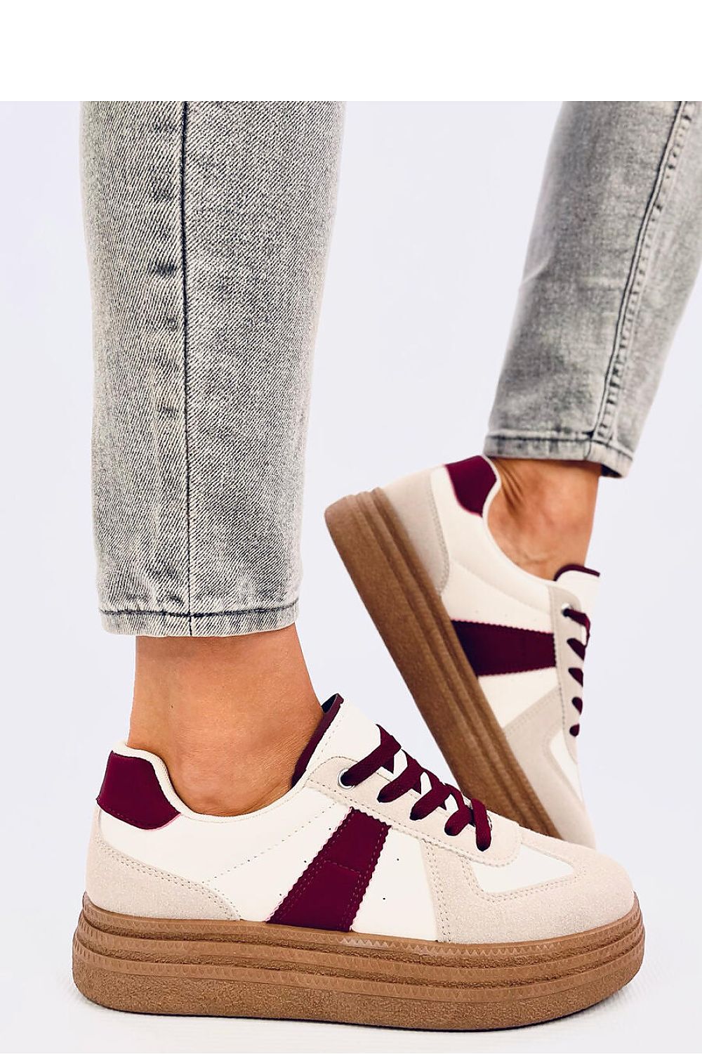 Sports shoes model 200749 Inello