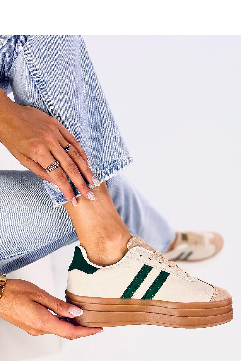 Sports shoes model 200764 Inello