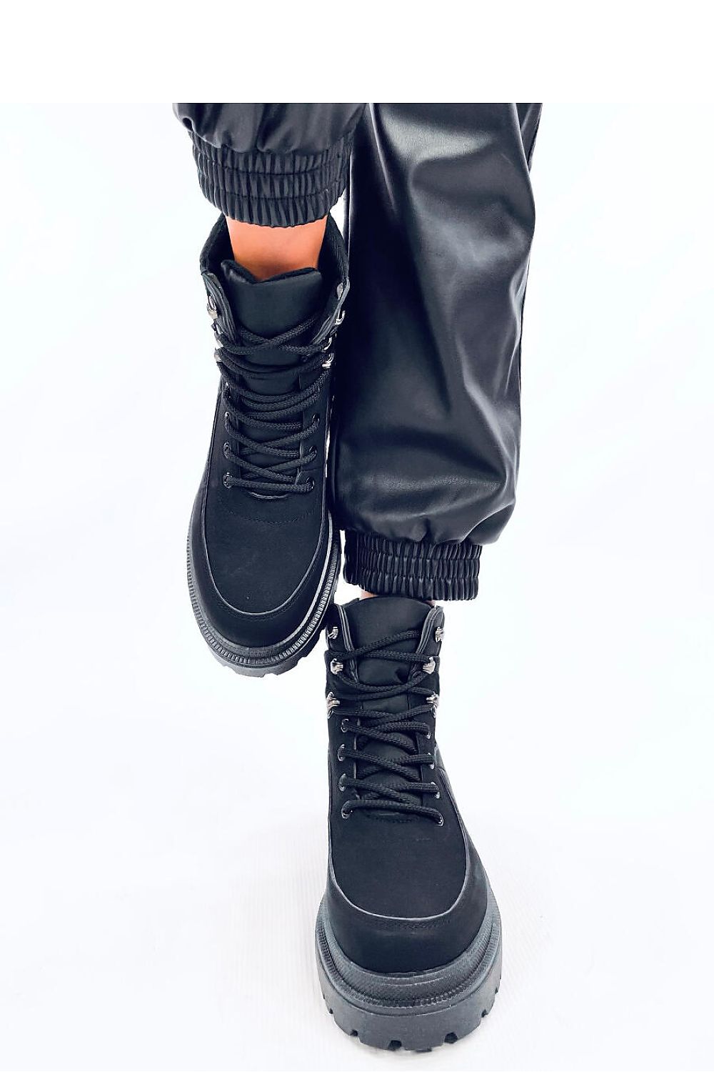 Trapper boots model 201159 Inello