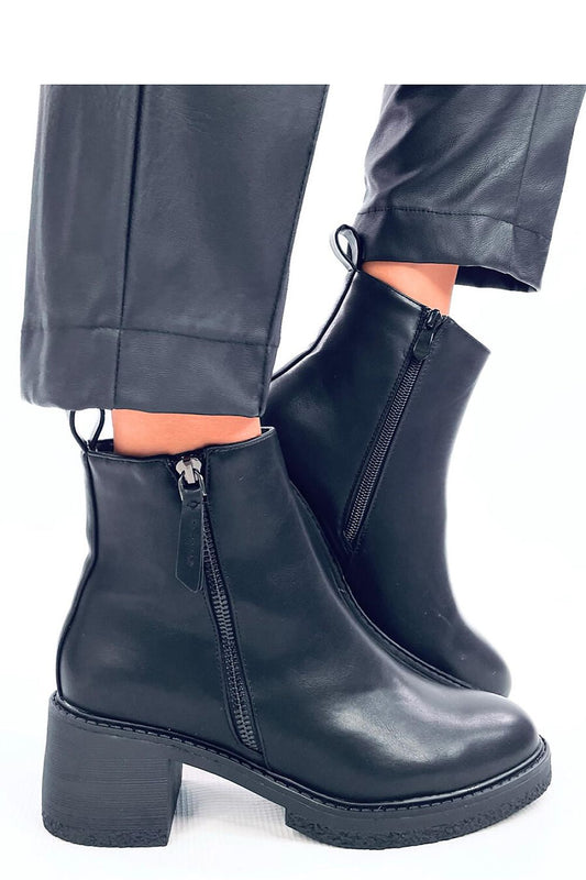 Heeled boots model 201399 Inello