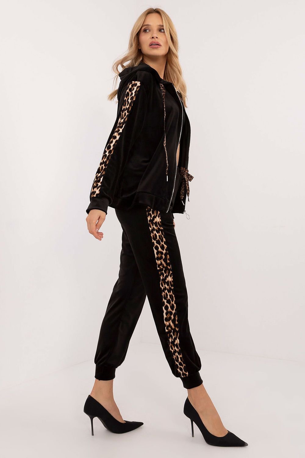The set model 201595 Italy Moda
