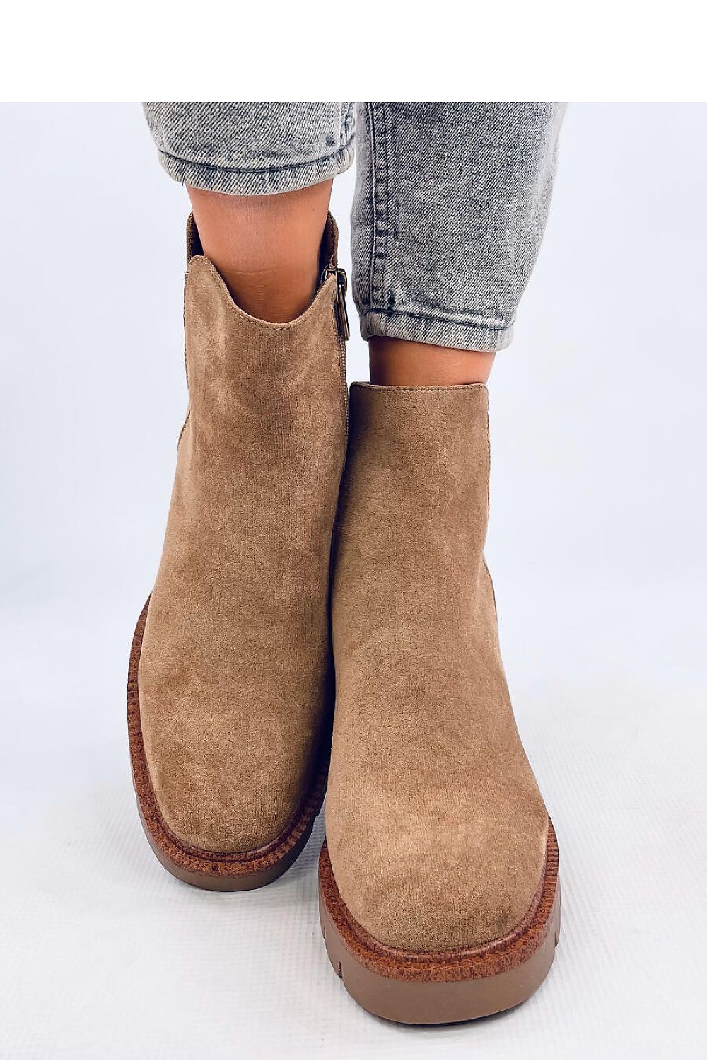 Heeled boots model 202142 Inello