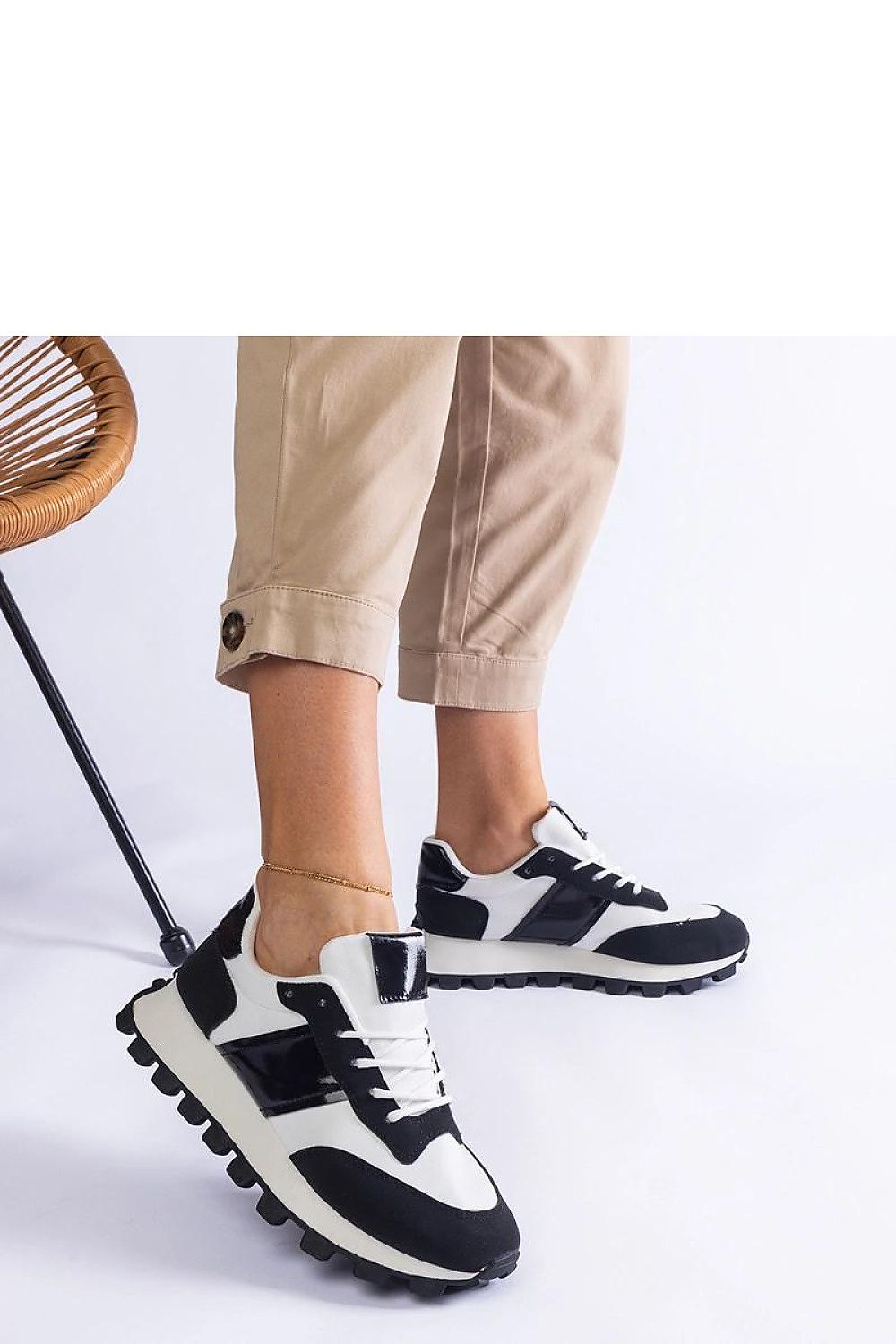  Baskets model 207138 Solea 