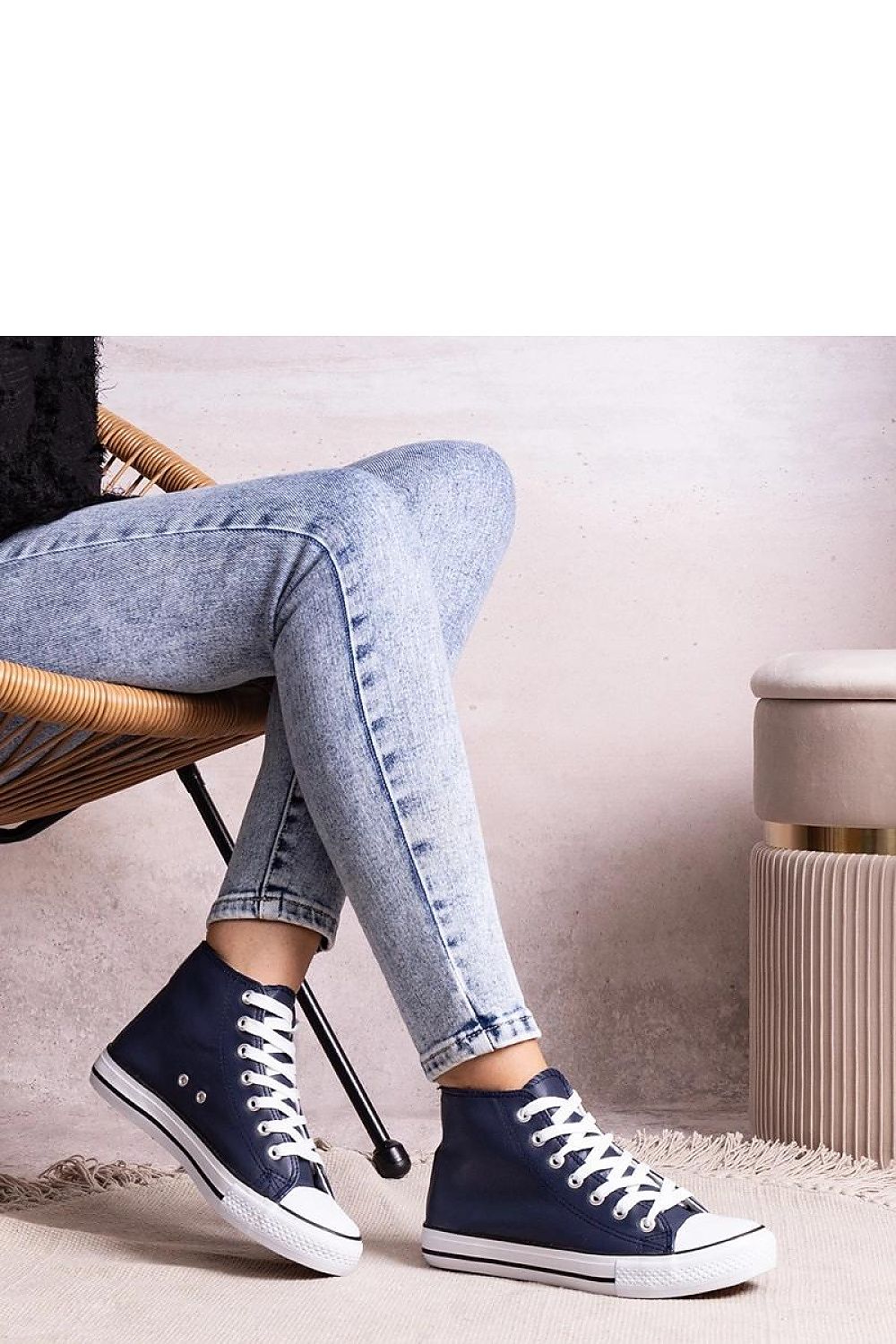  Baskets model 207208 Solea 