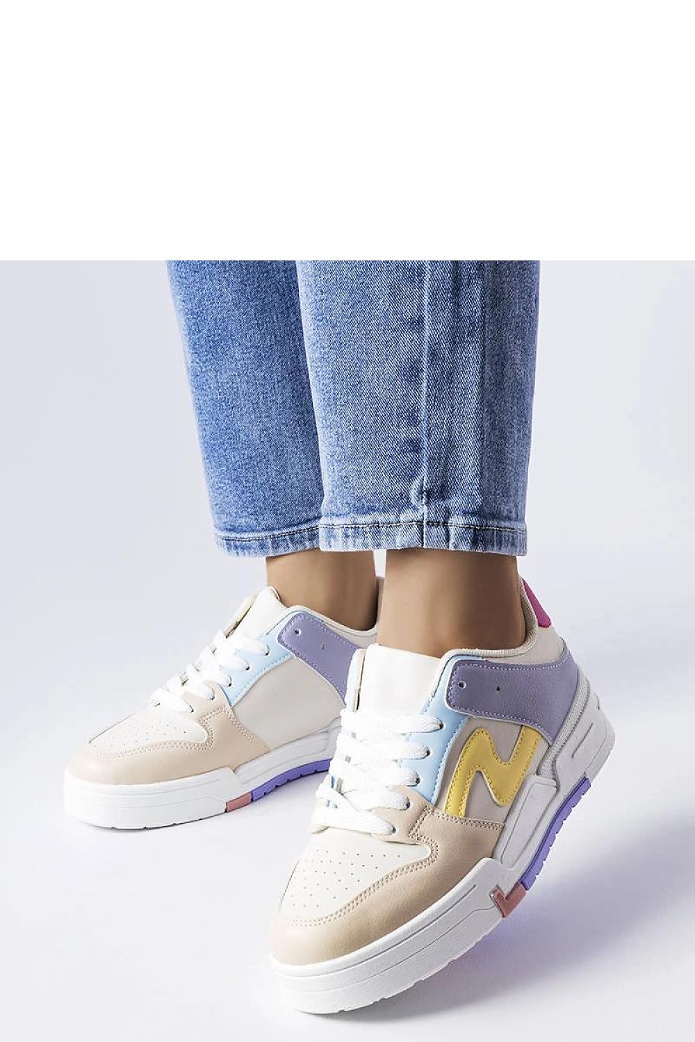  Baskets model 207908 Solea 