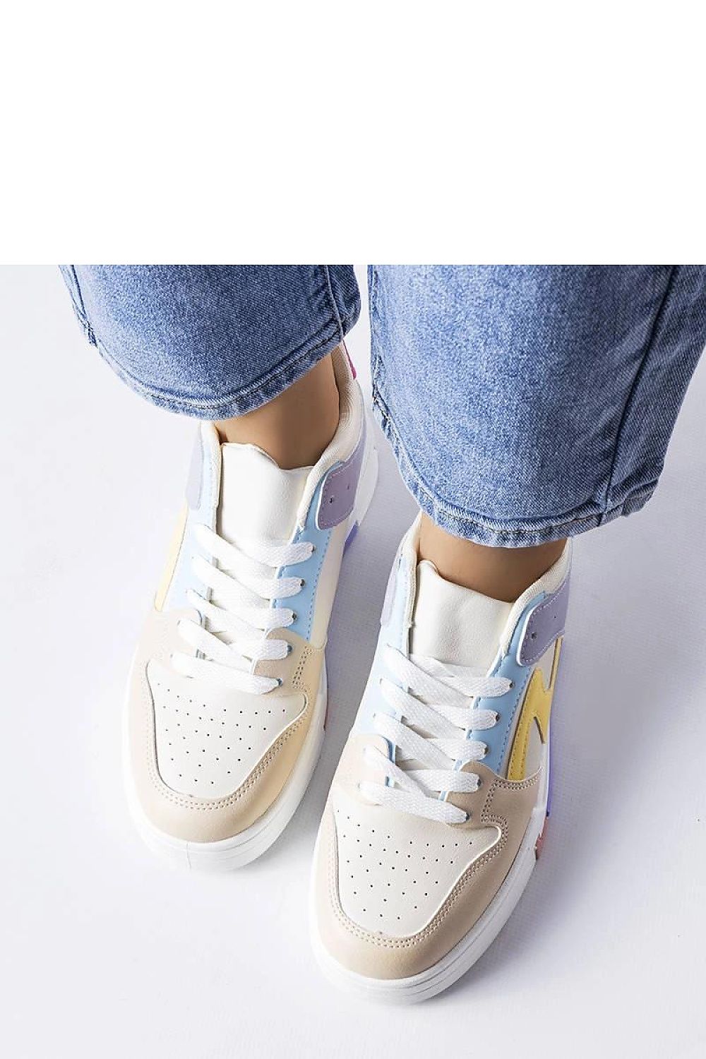  Baskets model 207908 Solea 
