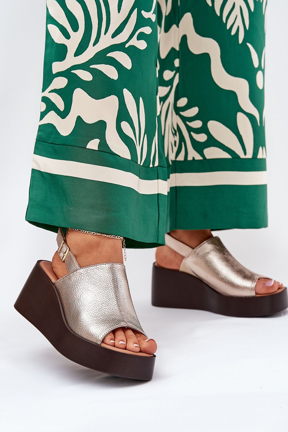  Cothurnes model 210054 Step in style 