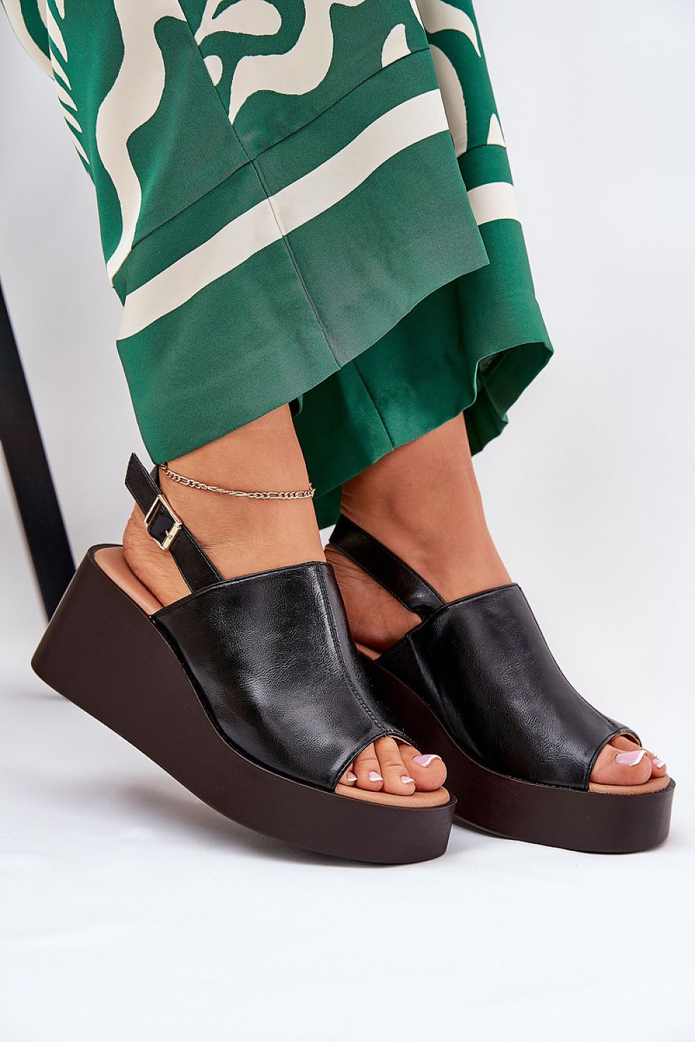  Cothurnes model 210055 Step in style 