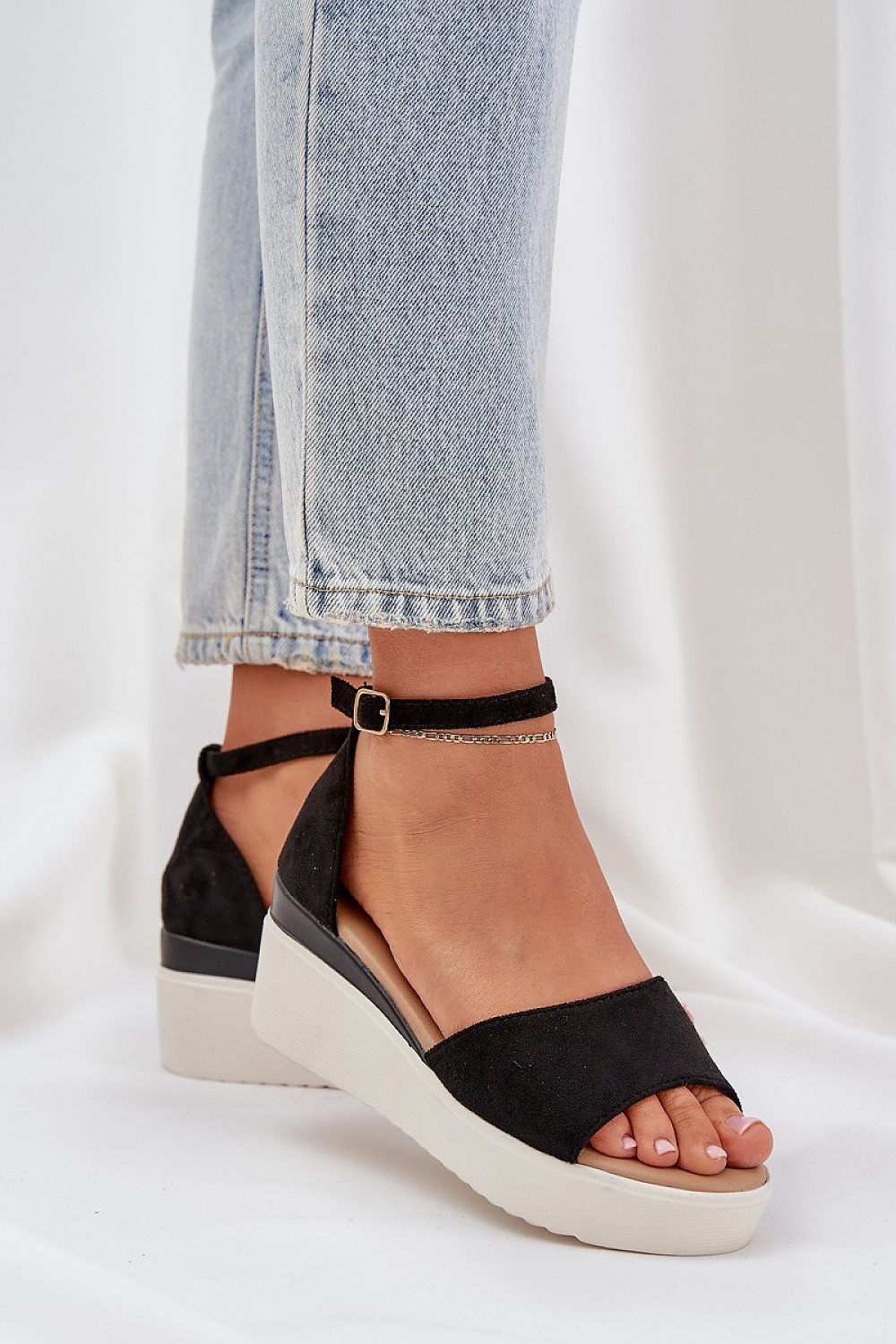  Cothurnes model 210148 Step in style 