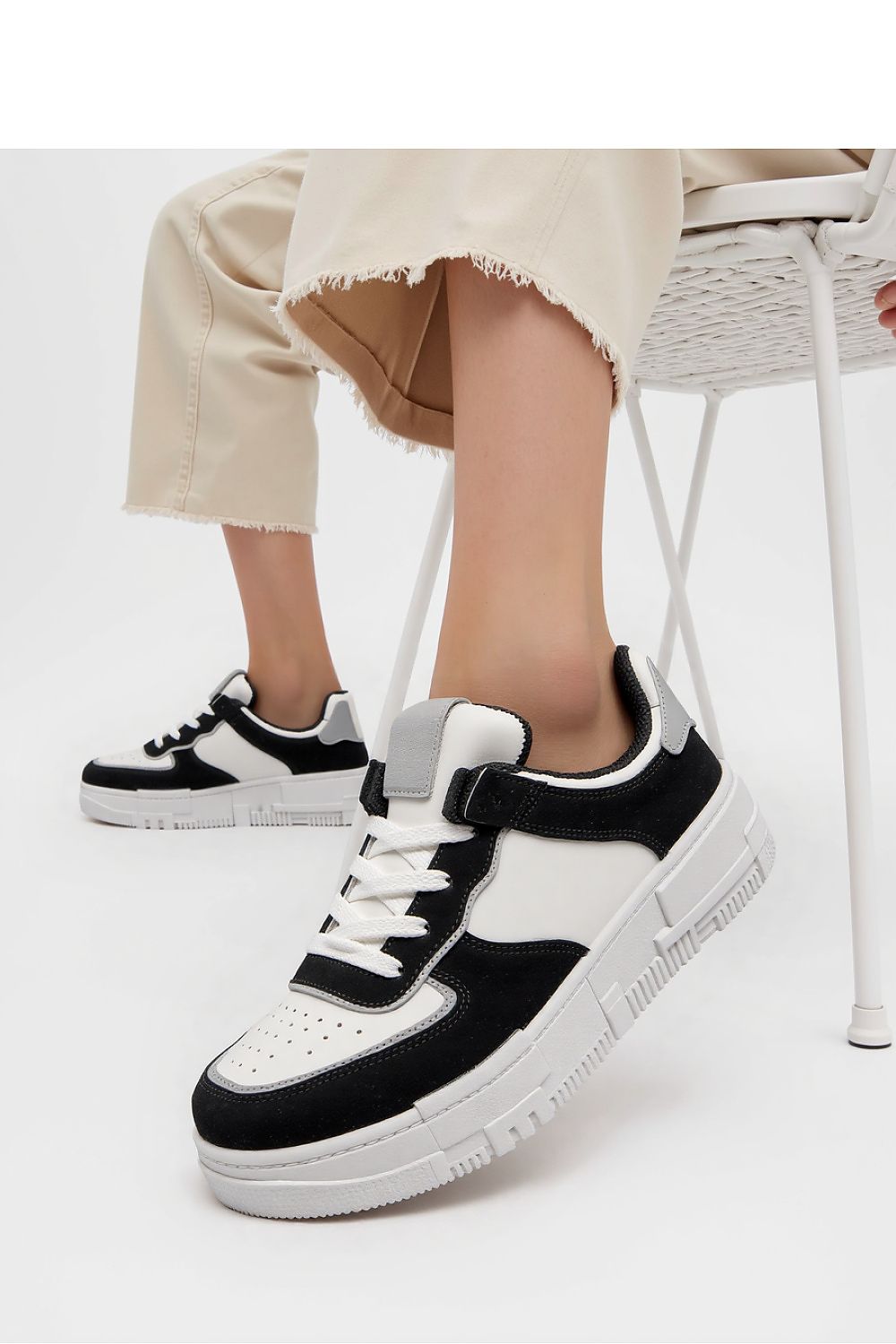  Chaussures de sport model 210184 Inello 