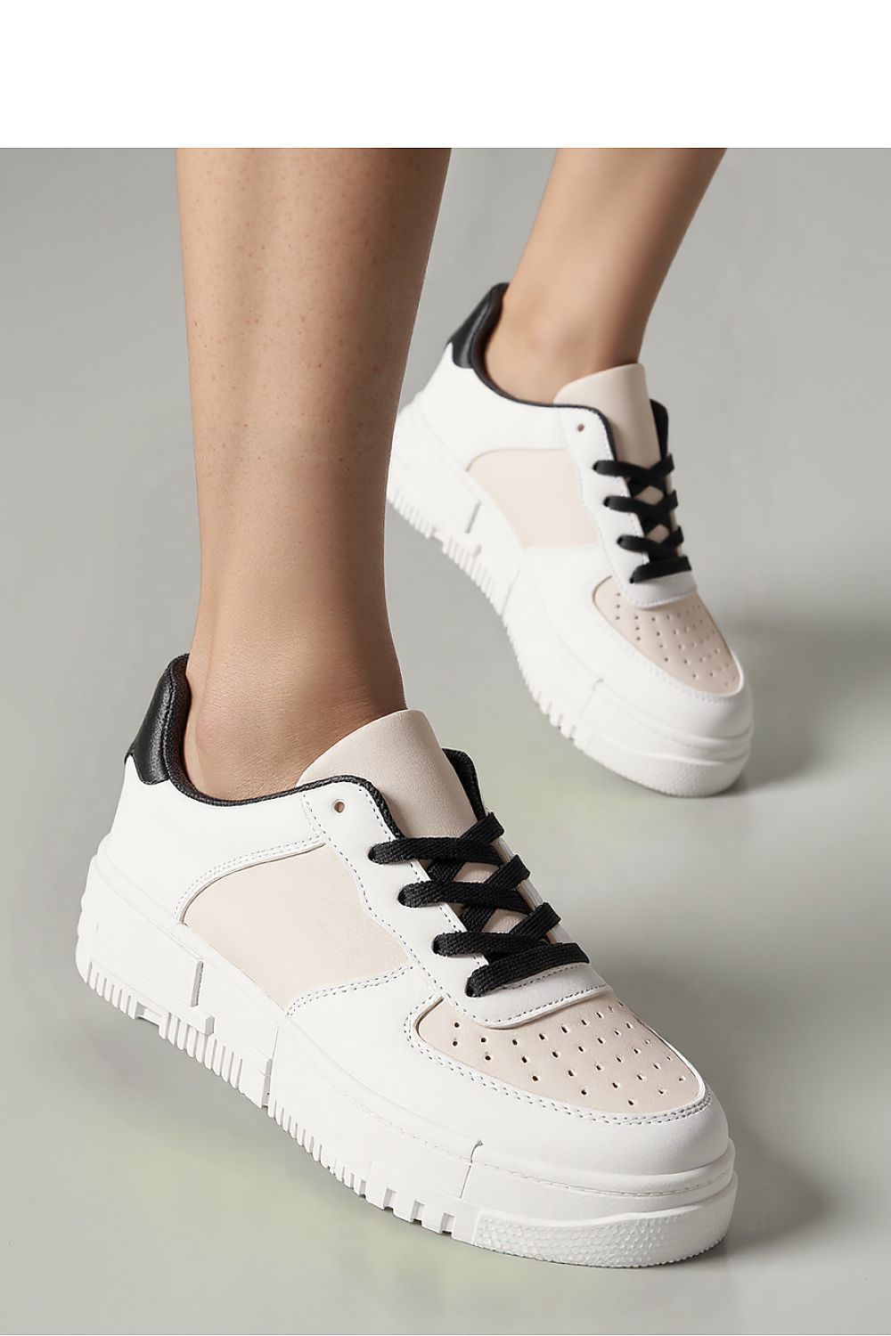  Chaussures de sport model 210207 Inello 