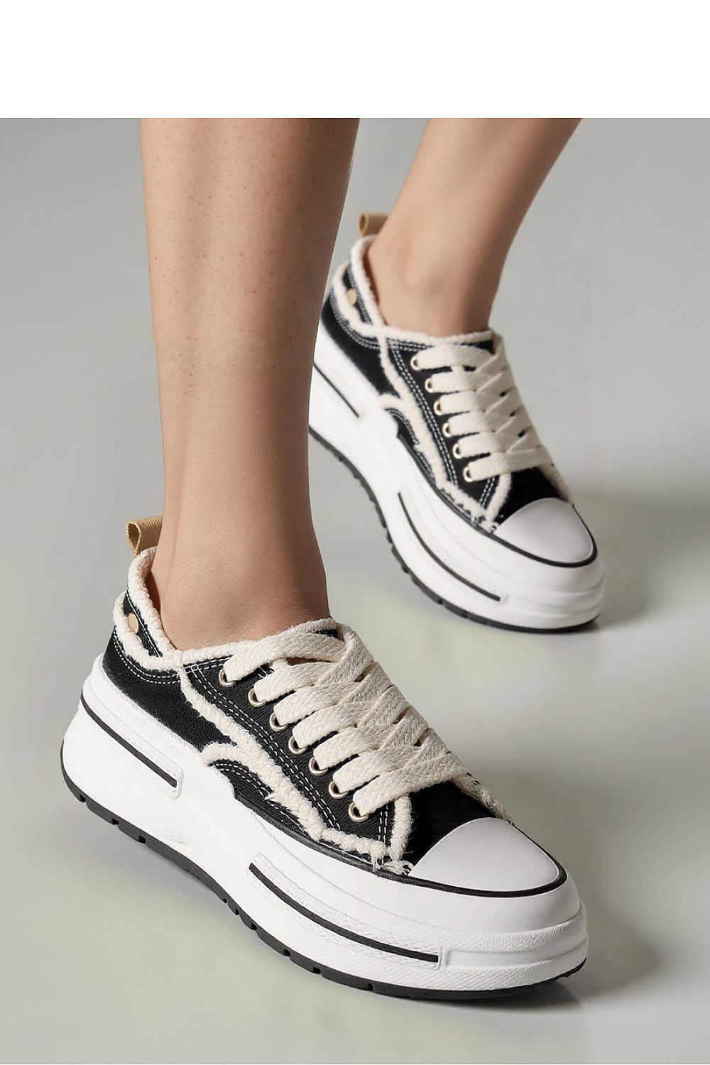  Chaussures de sport model 210238 Inello 