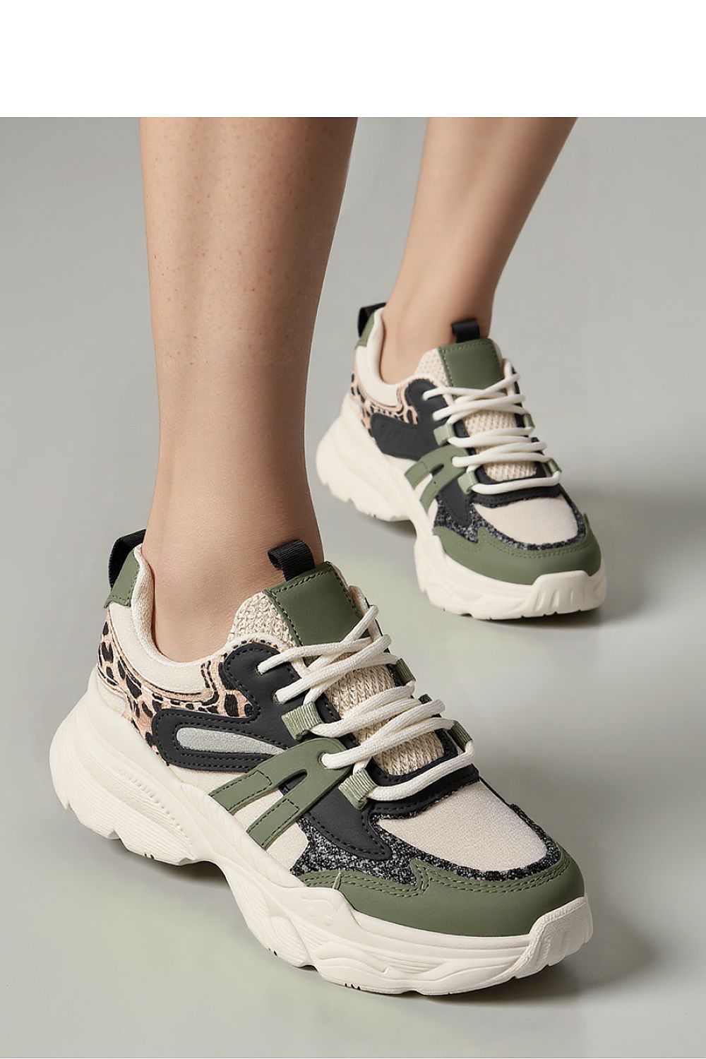  Chaussures de sport model 210242 Inello 