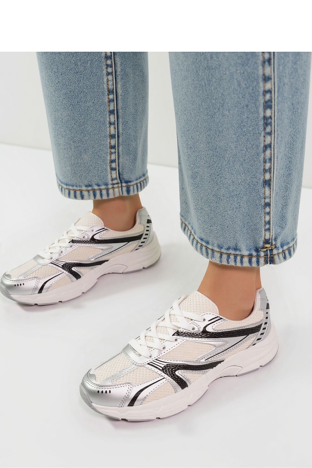  Chaussures de sport model 210243 Inello 