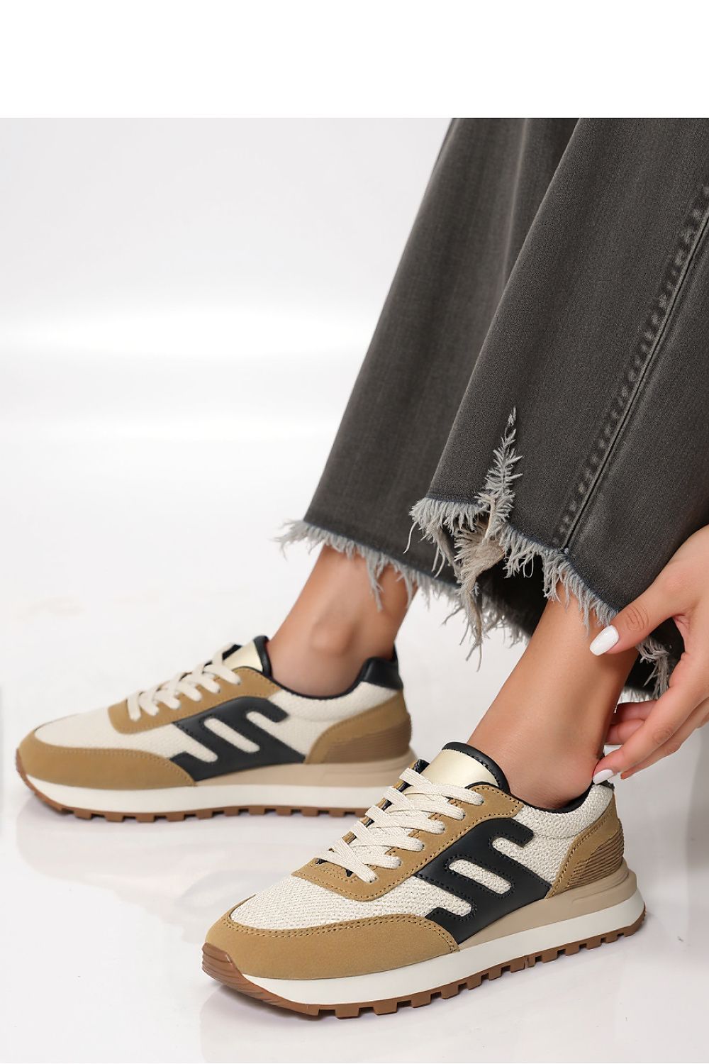  Chaussures de sport model 210248 Inello 