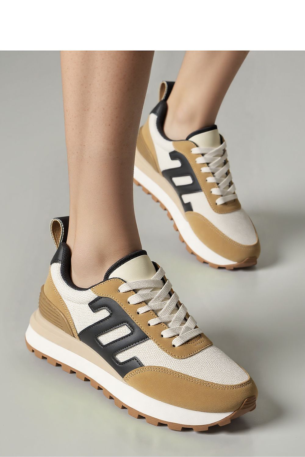  Chaussures de sport model 210248 Inello 