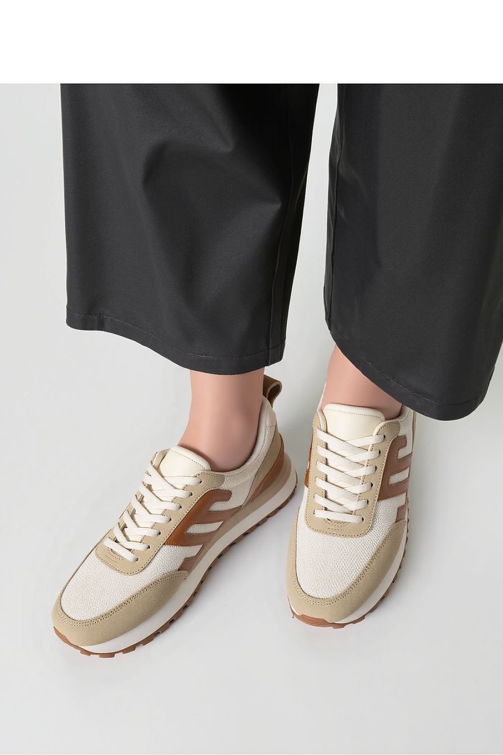  Chaussures de sport model 210249 Inello 