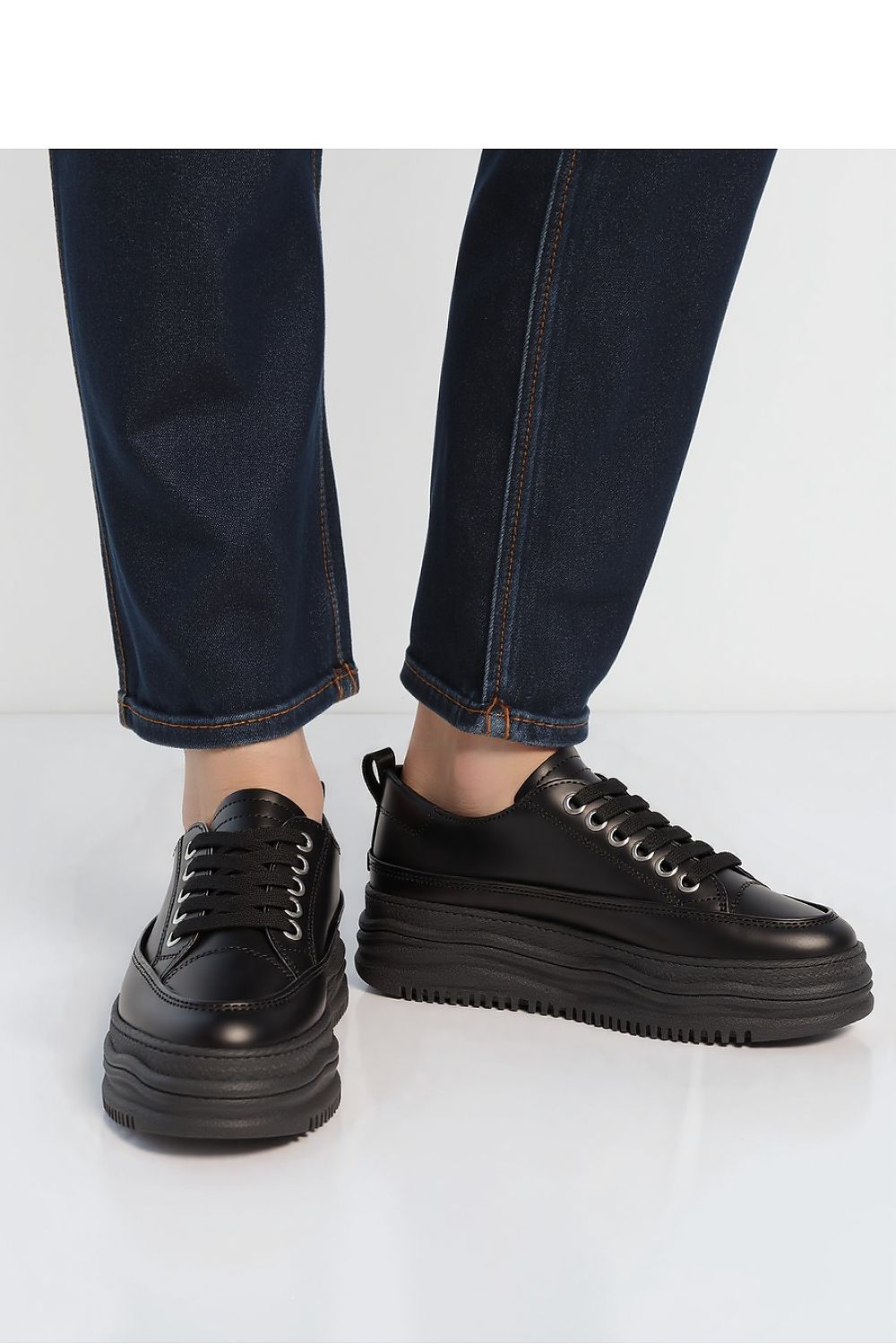  Chaussures de sport model 210270 Inello 