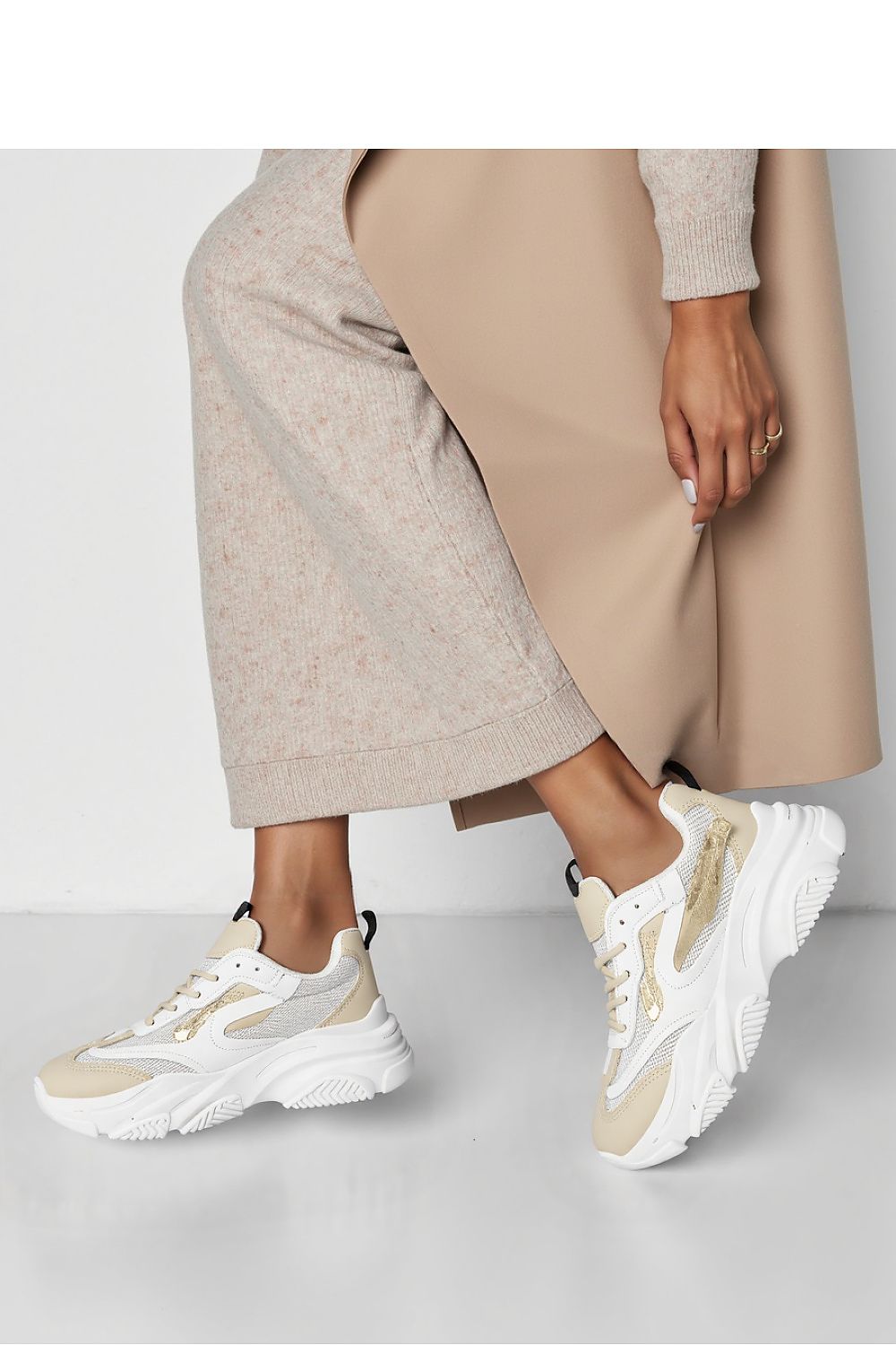  Chaussures de sport model 210372 Inello 