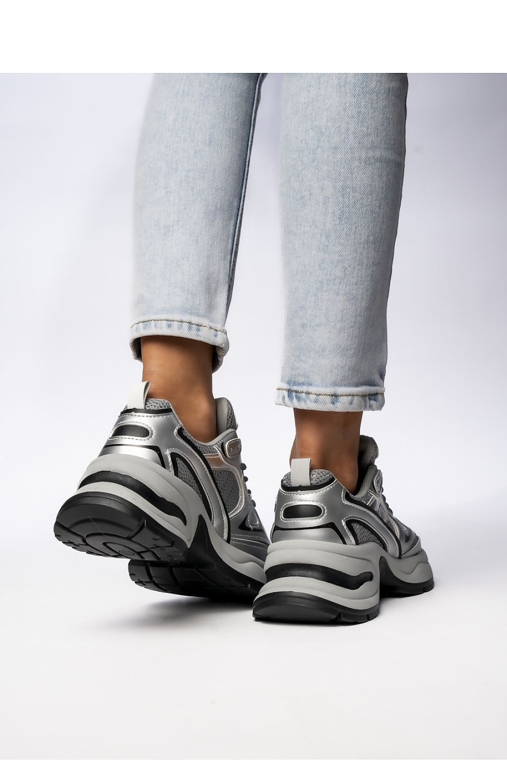  Chaussures de sport model 210571 Inello 