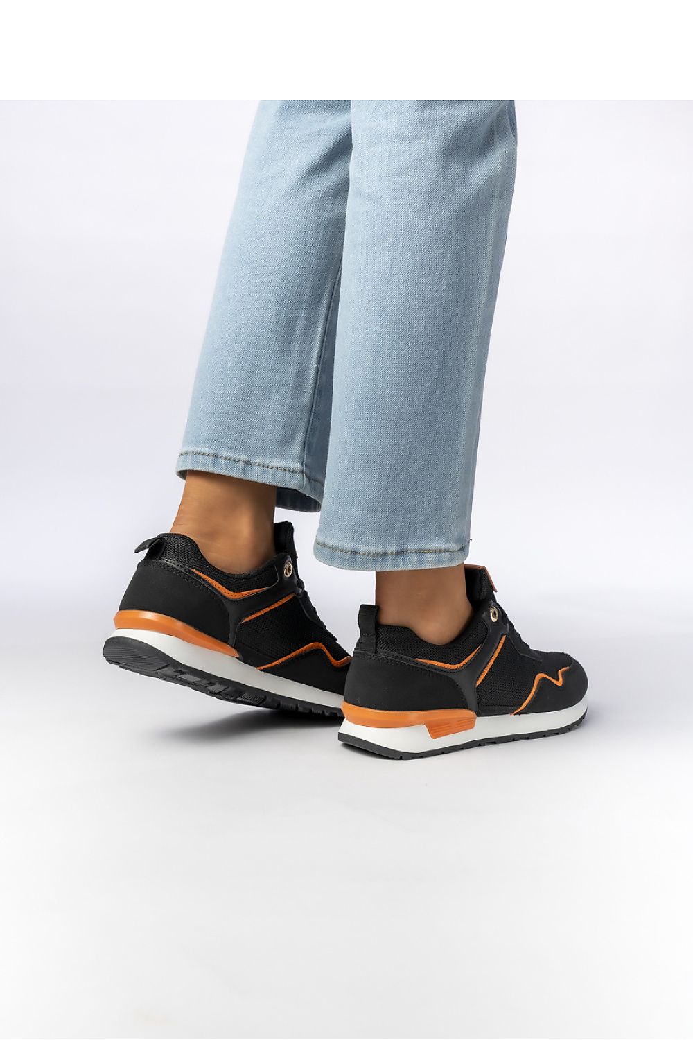  Chaussures de sport model 210580 Inello 