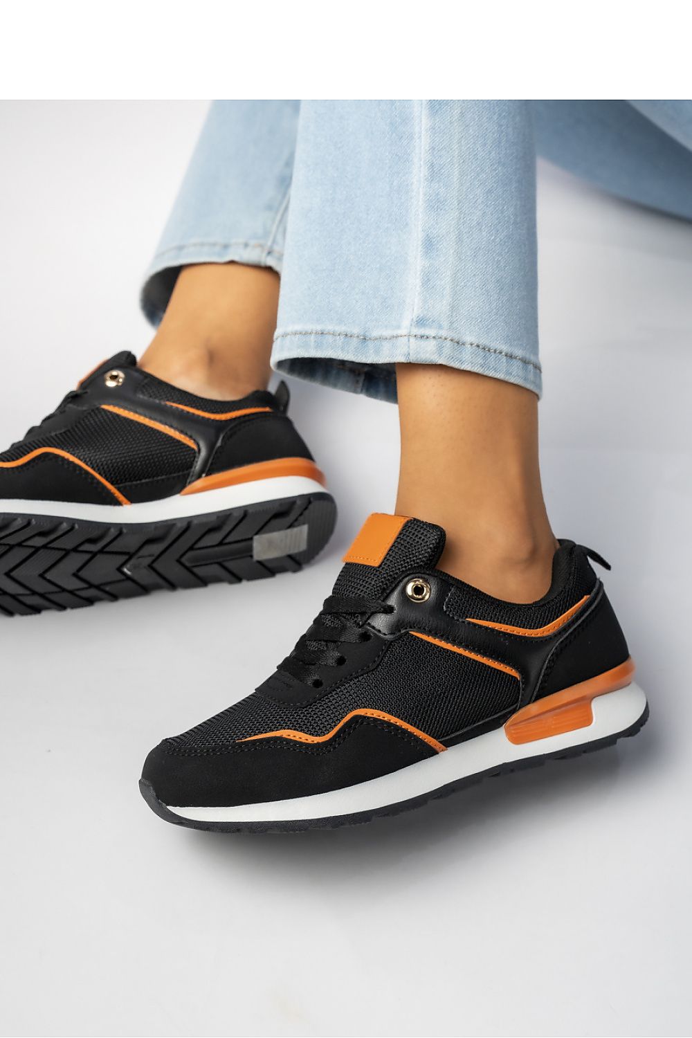  Chaussures de sport model 210580 Inello 