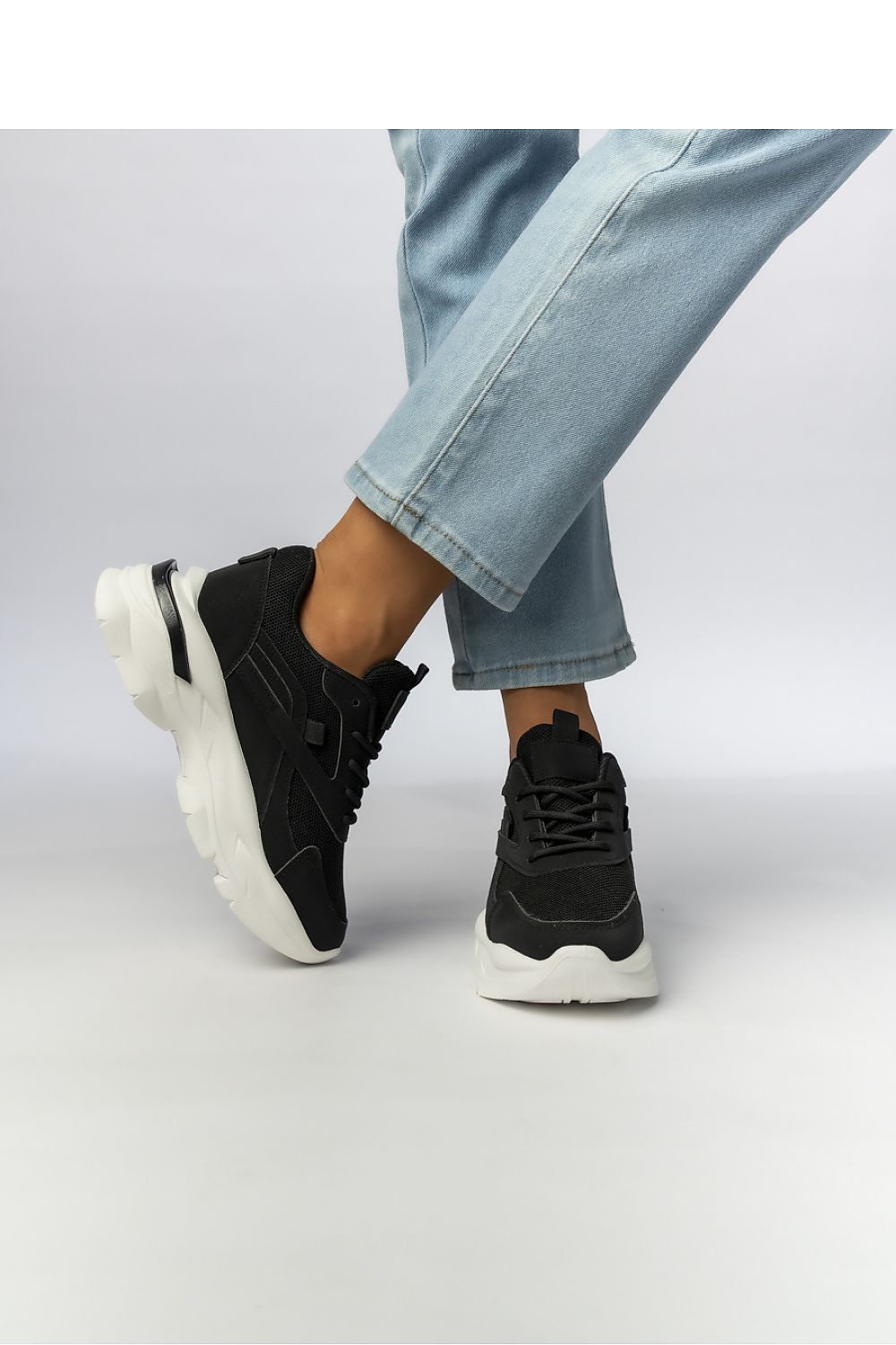  Chaussures de sport model 210592 Inello 