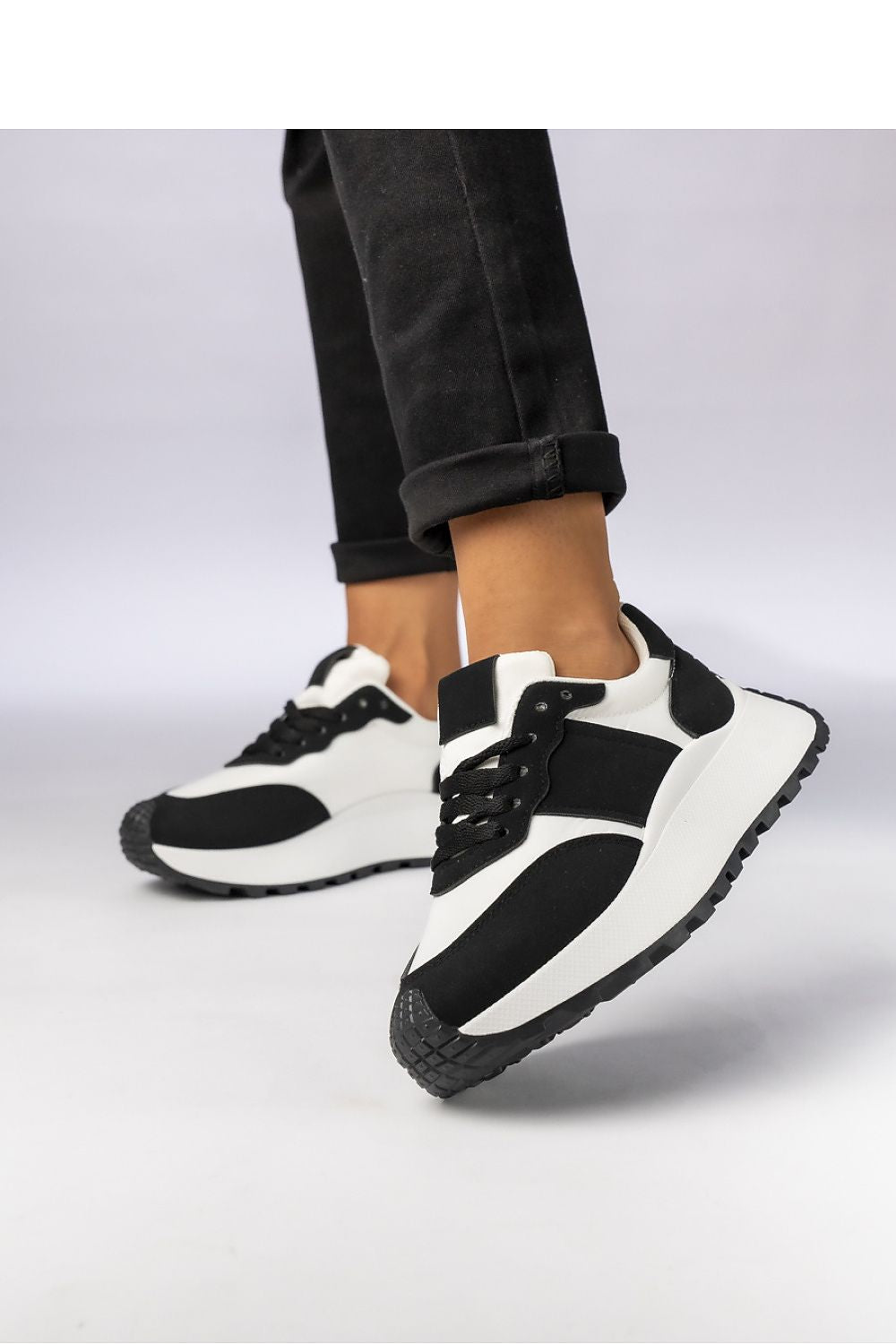  Chaussures de sport model 210600 Inello 