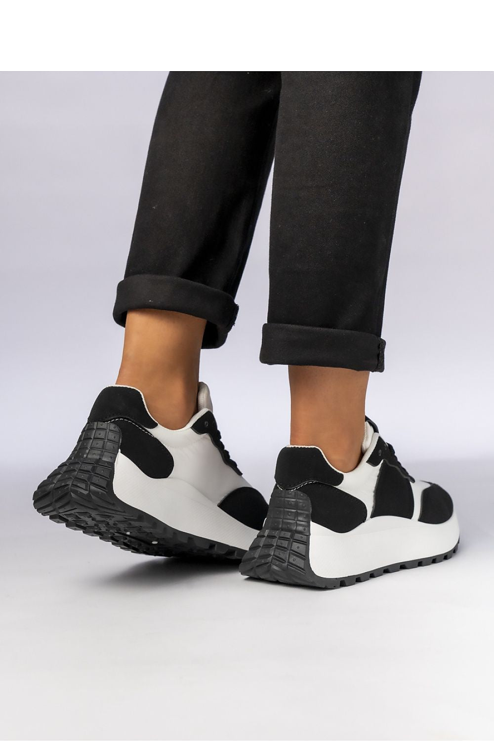  Chaussures de sport model 210600 Inello 