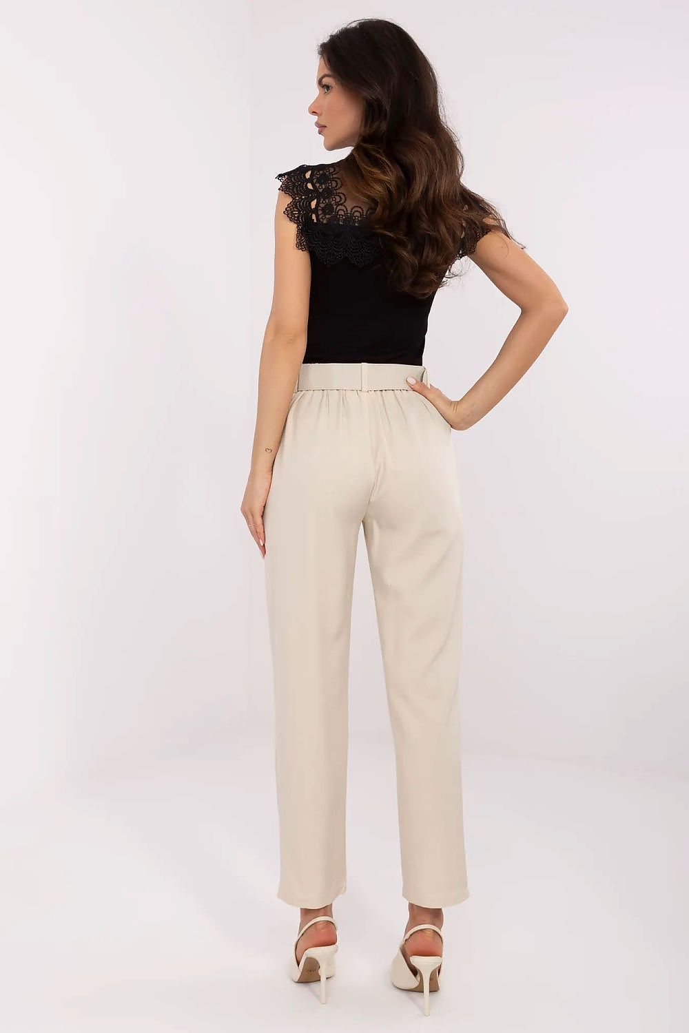 Pantalon femme model 211175 NM 