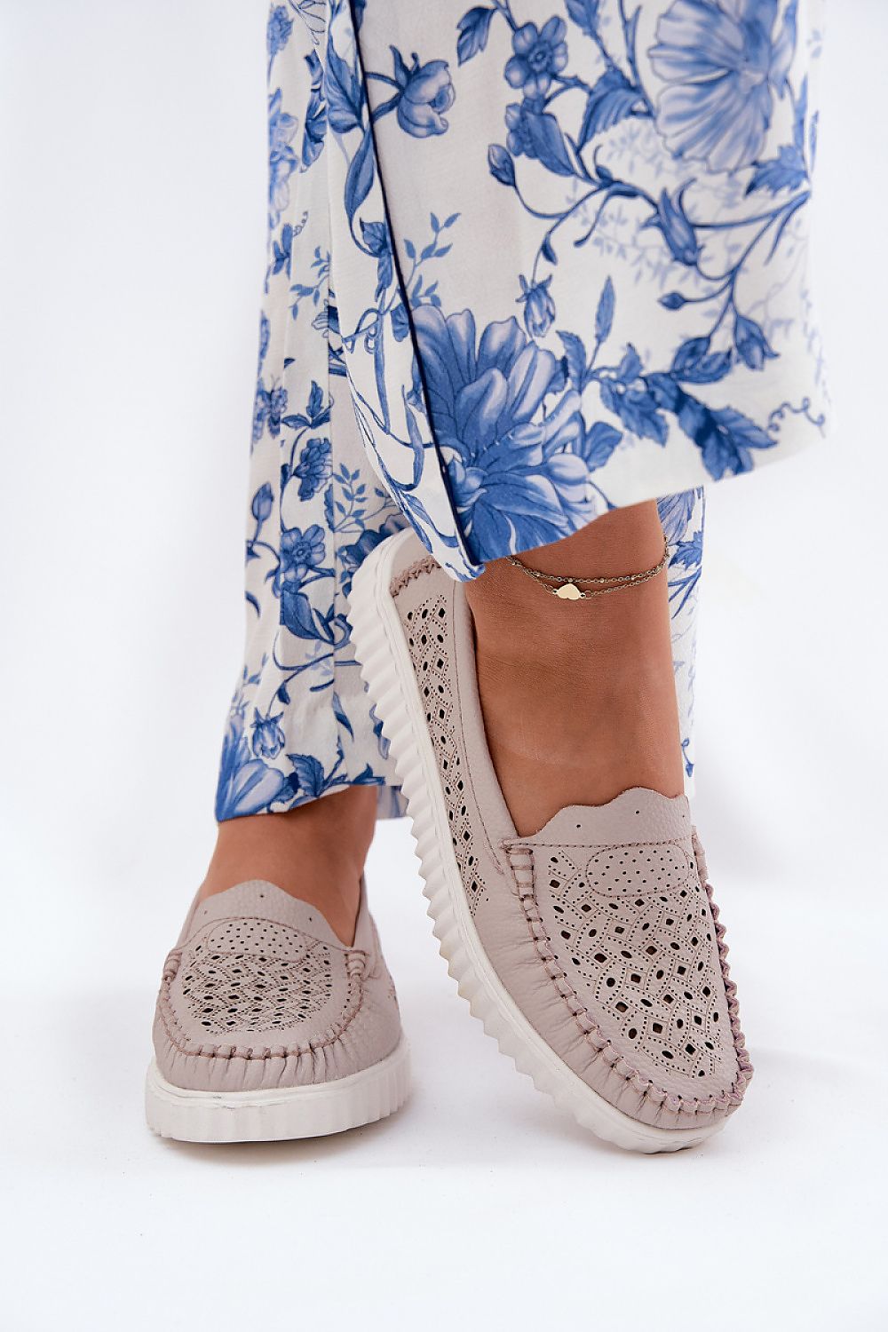  Moccasins model 211610 Step in style 