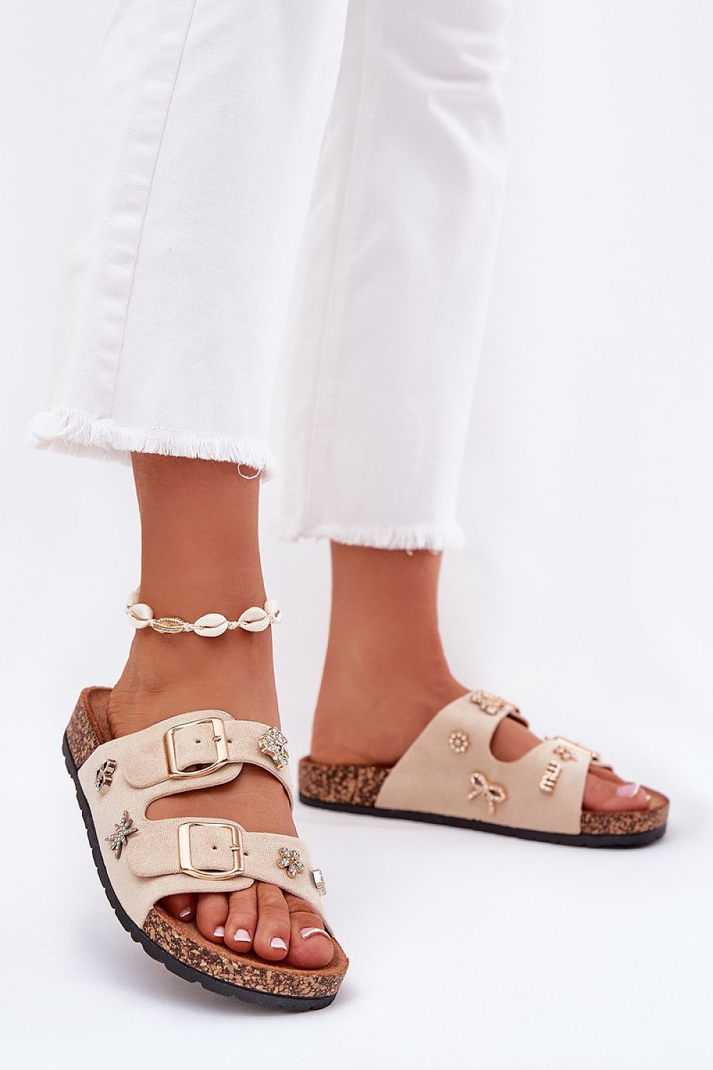  Clacquettes model 212152 Step in style 