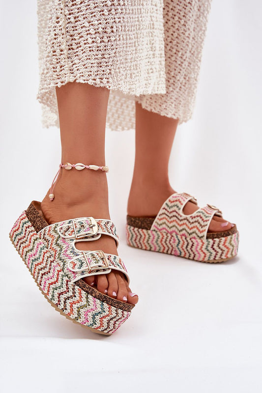  Clacquettes model 213948 Step in style 