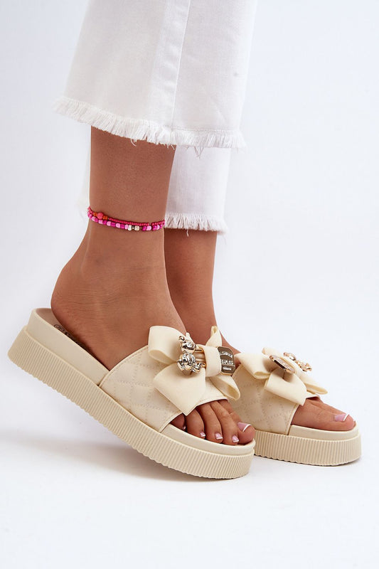  Clacquettes model 214366 Step in style 