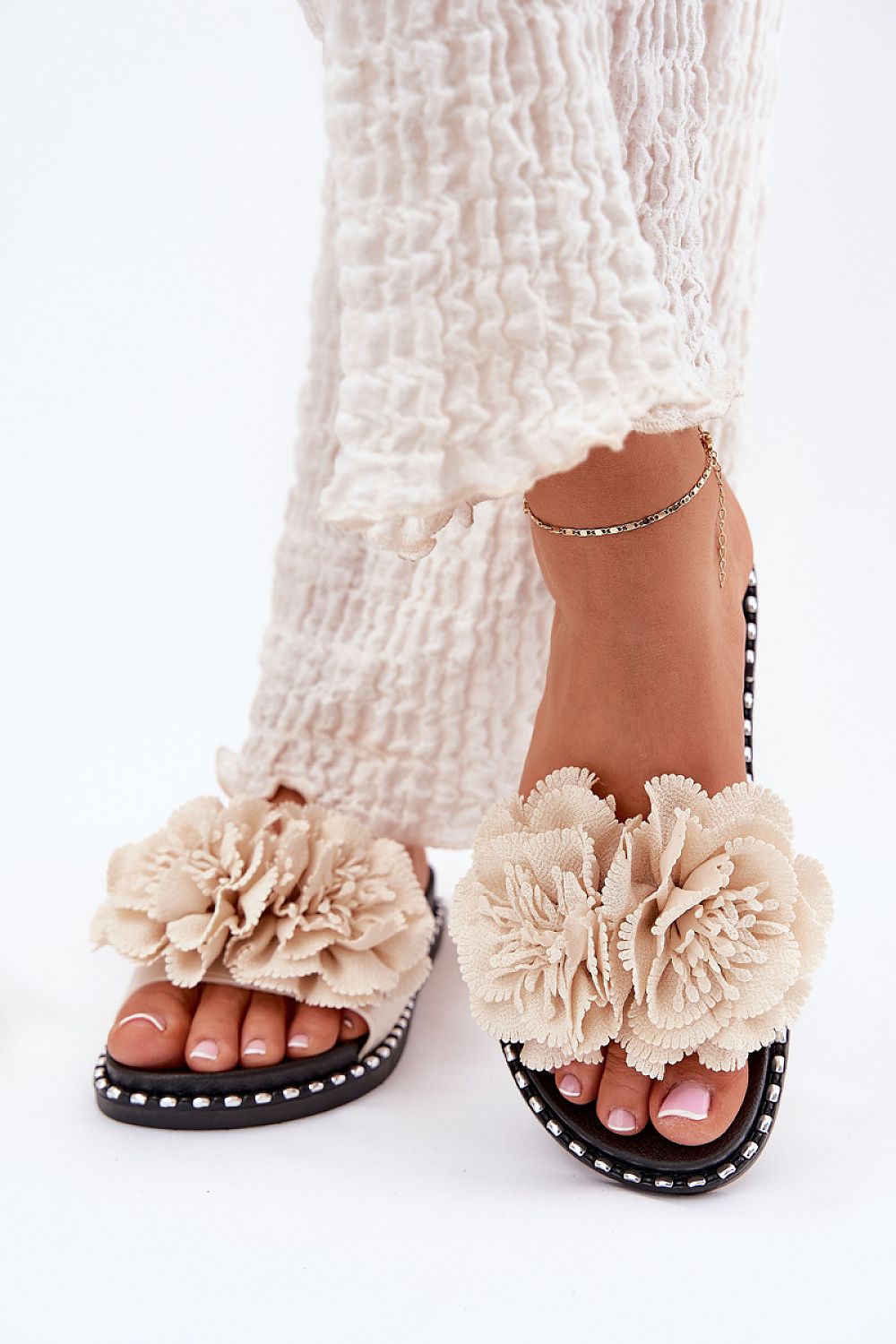  Clacquettes model 214503 Step in style 
