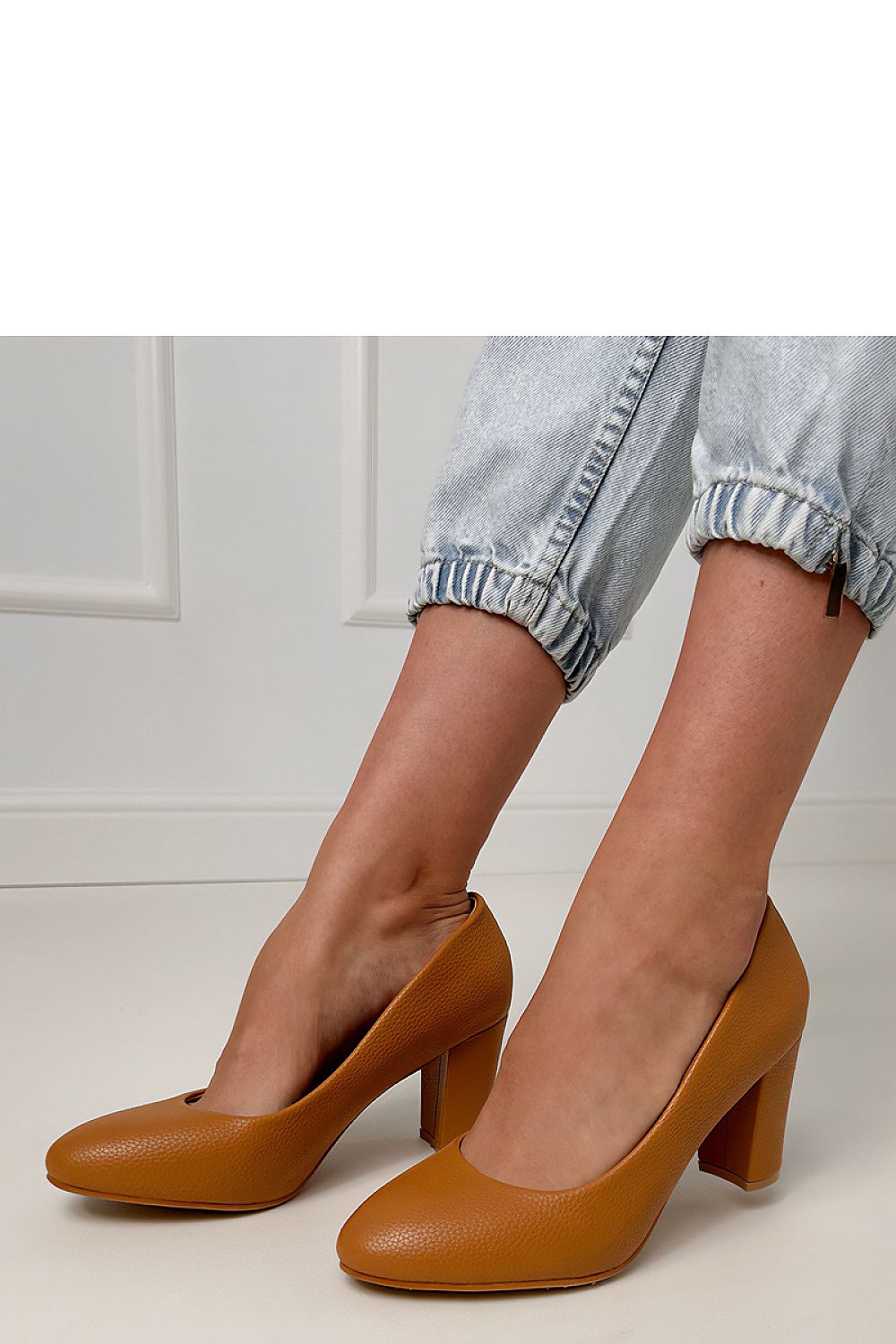  Escarpins talon large model 214591 PRIMO 