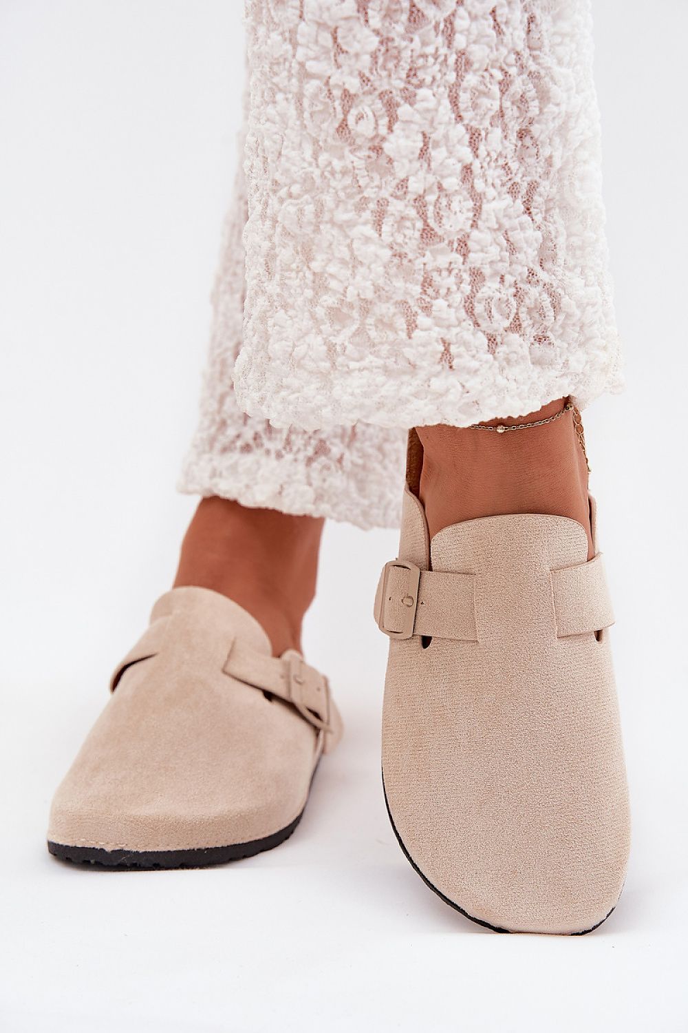  Clacquettes model 215726 Step in style 