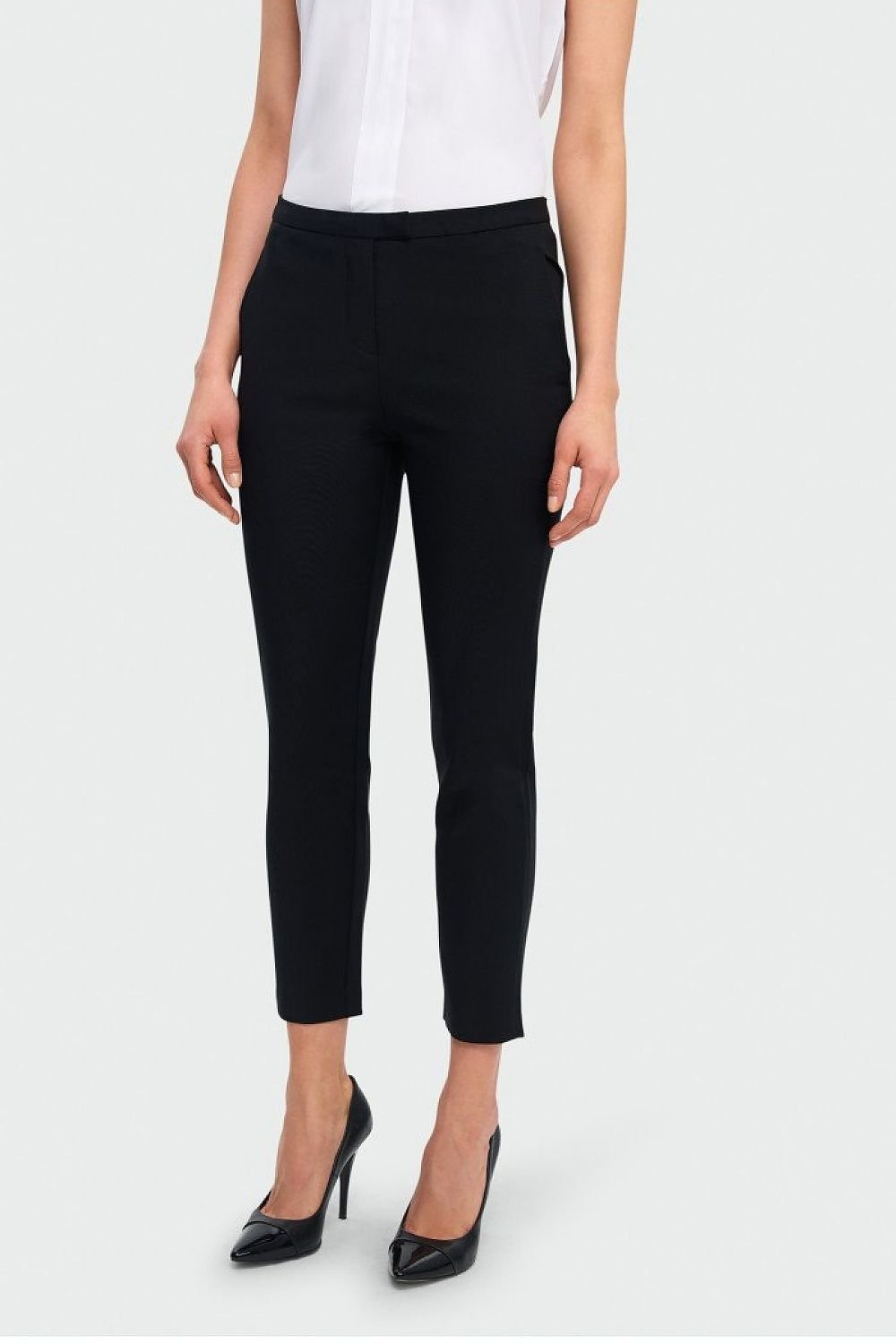 Women's pants model 140939 Greenpoint