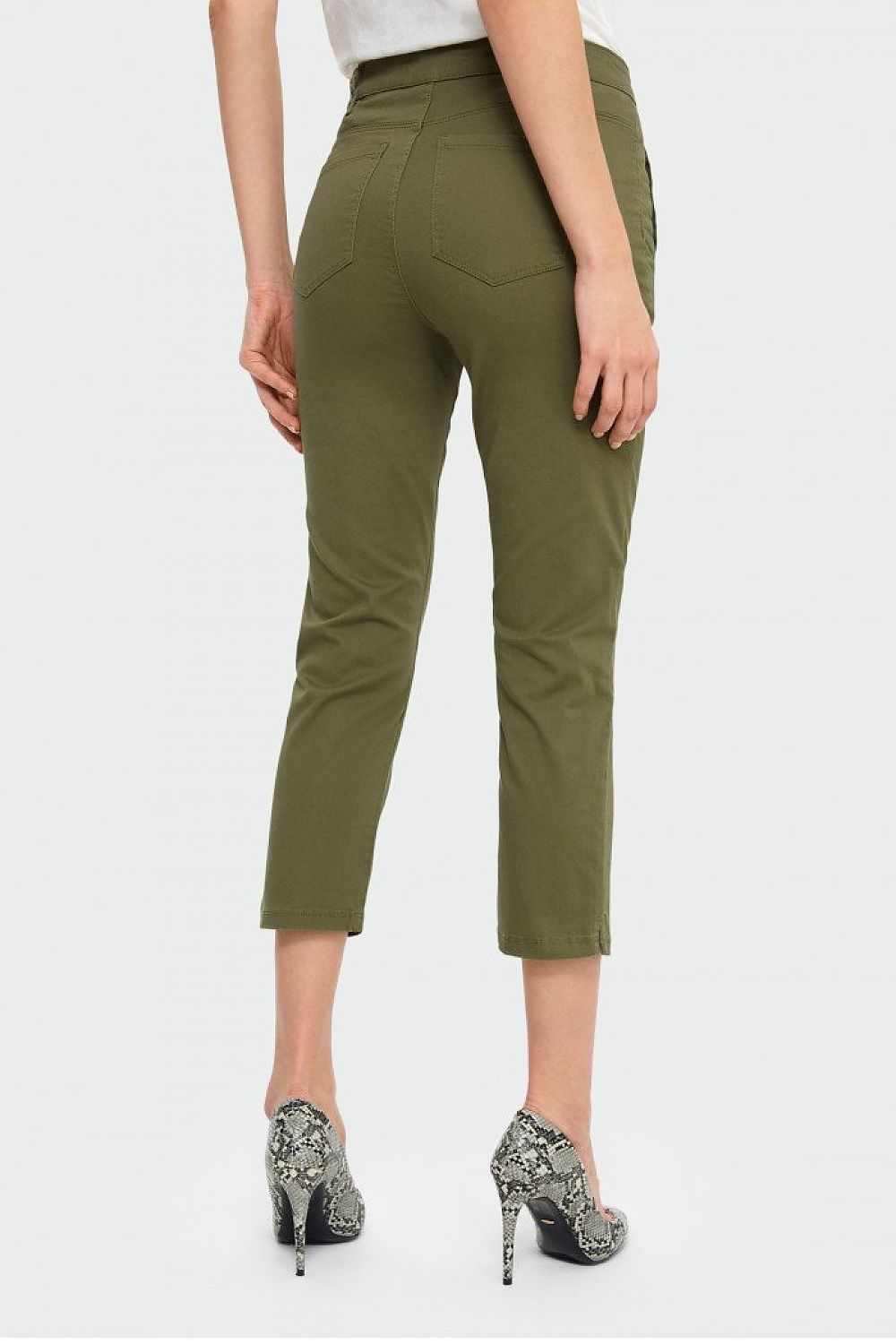 Women's pants model 144522 Greenpoint