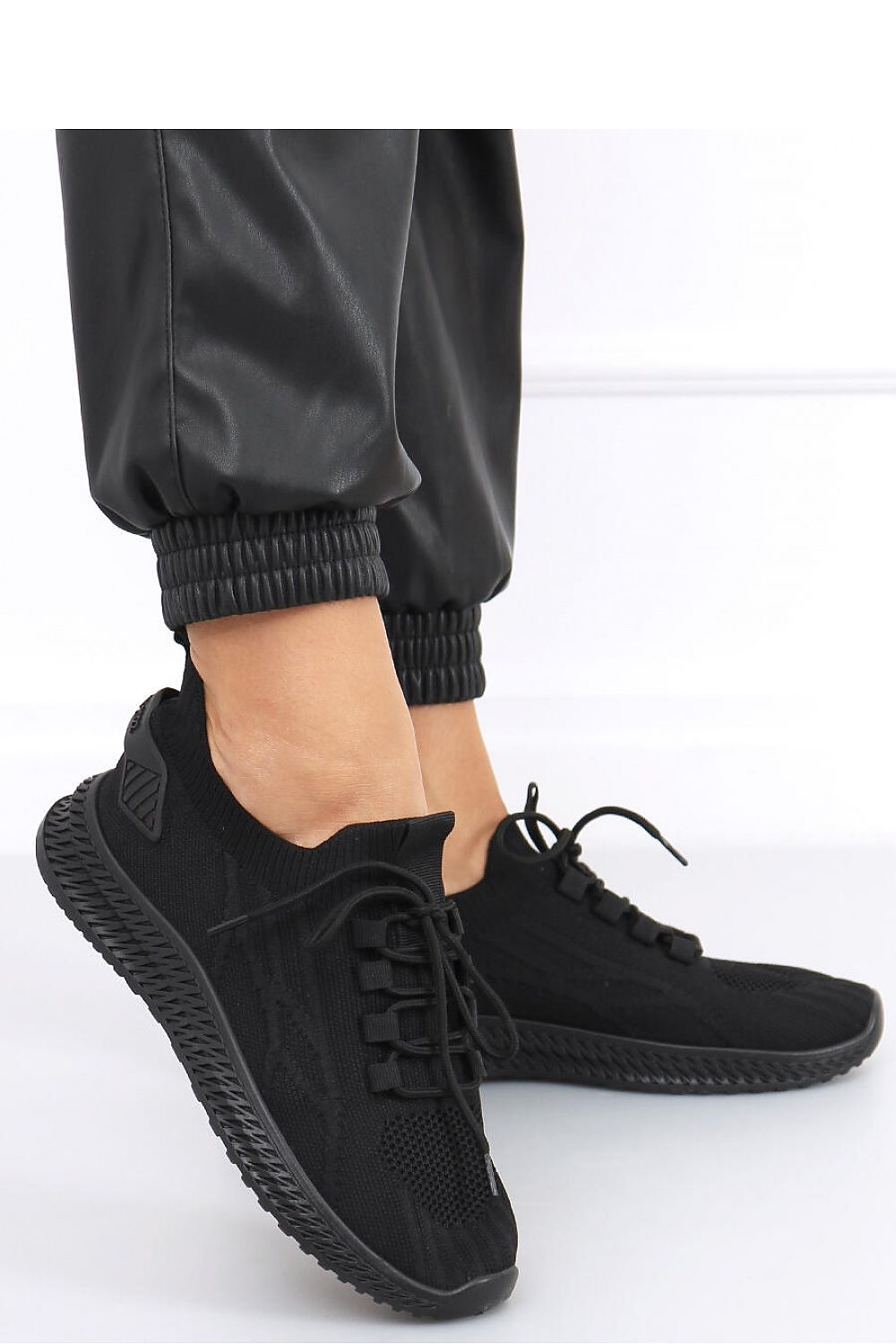  Chaussures de sport model 163527 Inello 