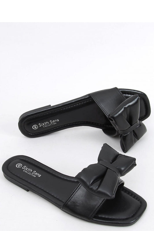 Clacquettes model 164389 Inello